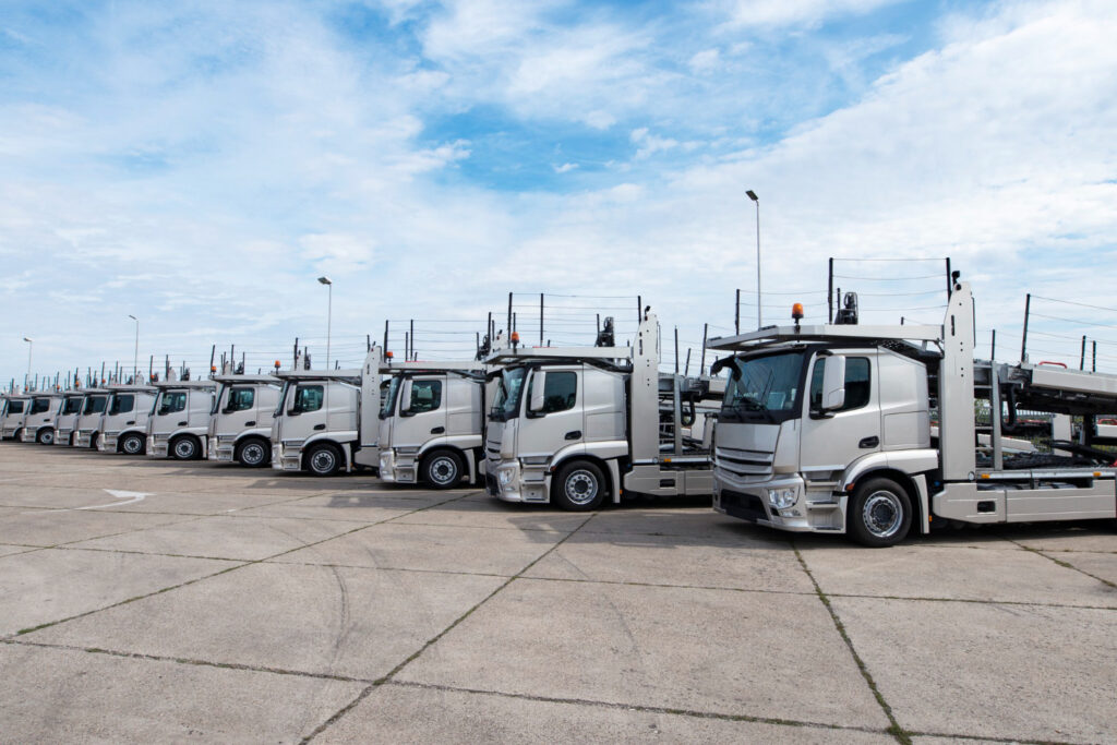 group-trucks-parked-line-truck-stop